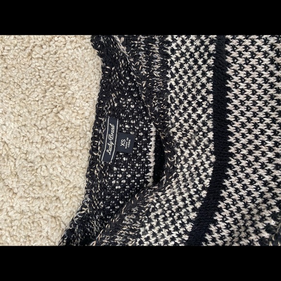 Lucky Brand Poncho type sweater - Picture 2 of 2